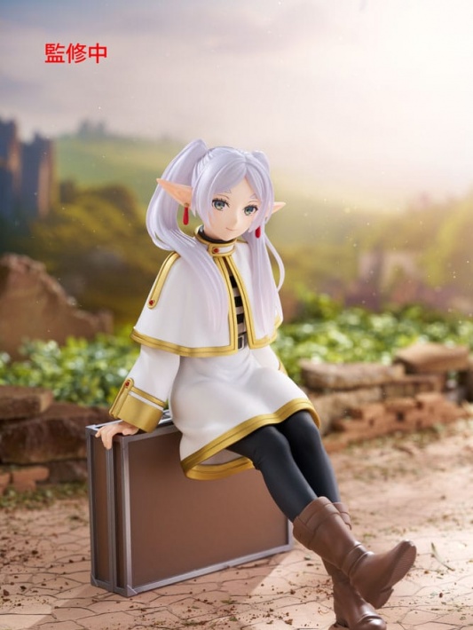 Frieren: Beyond Journey's End Desktop Cute Frieren Trunk Case Version